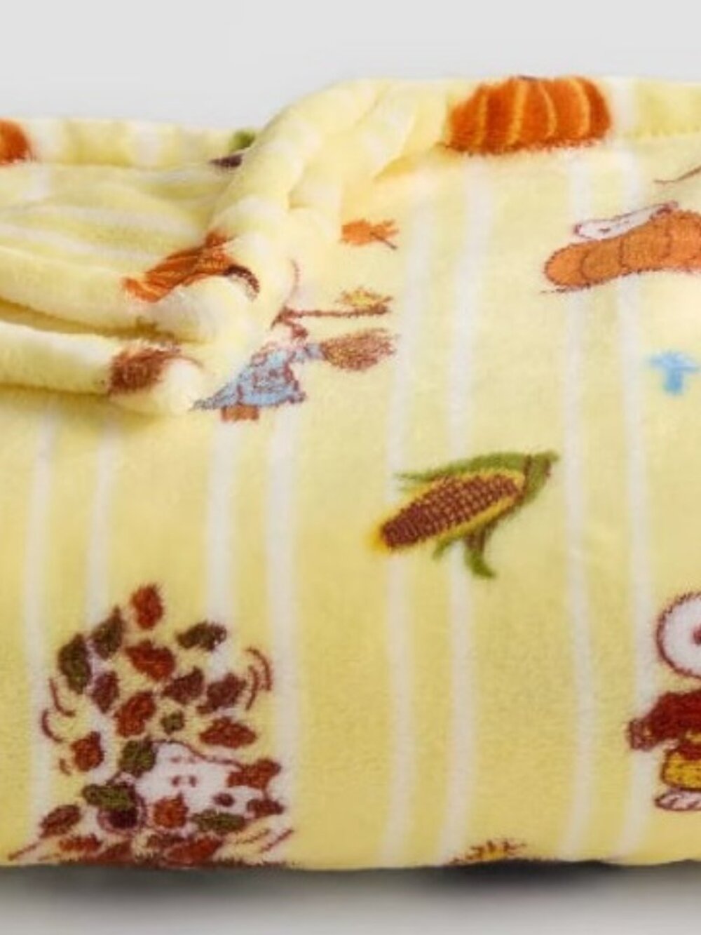 Brand New 5' x 6' The Big One Peanuts Harvest Plush Throw Blanket - Picture 2 of 11